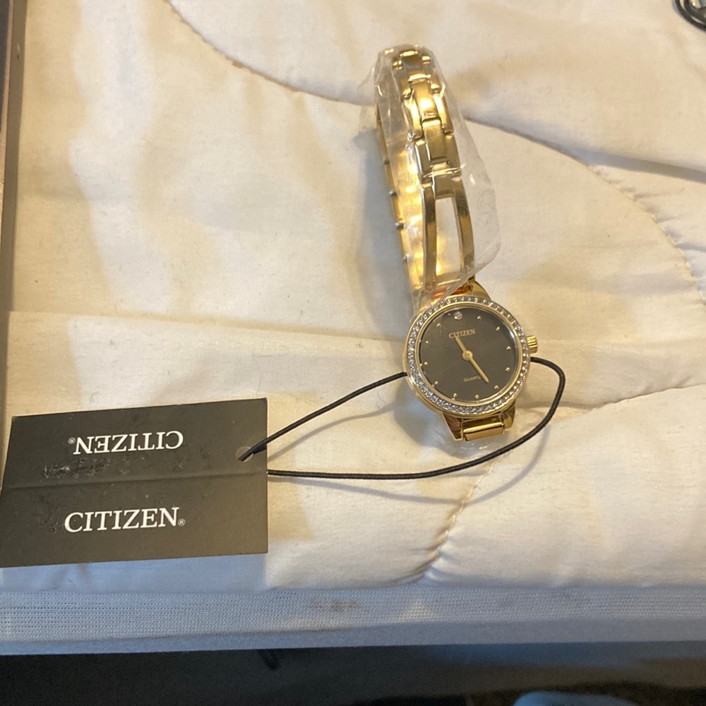 Woman’s citizen watch